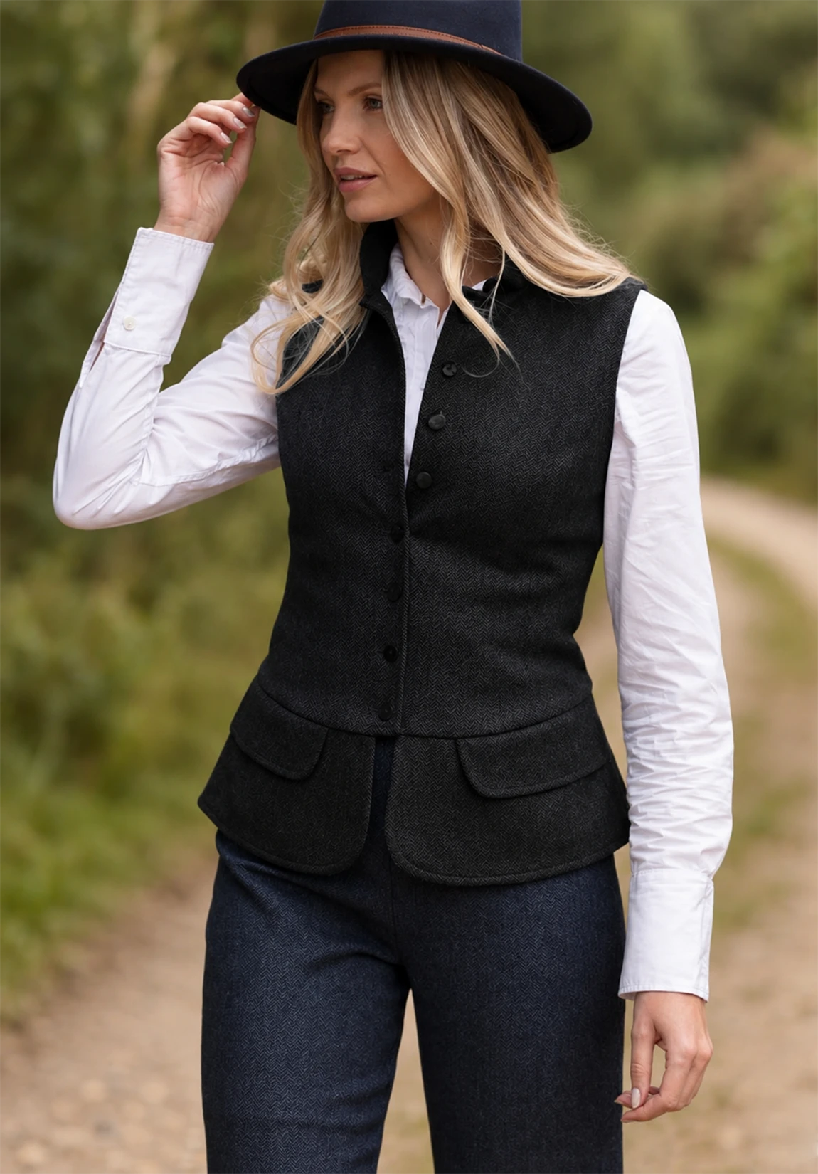 Women Tweeed Vest