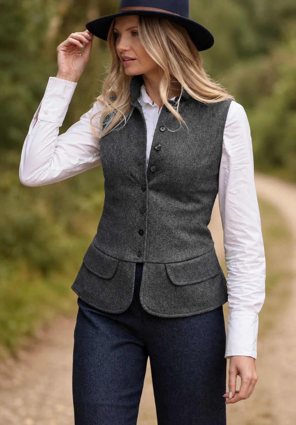 Women Tweeed Vest