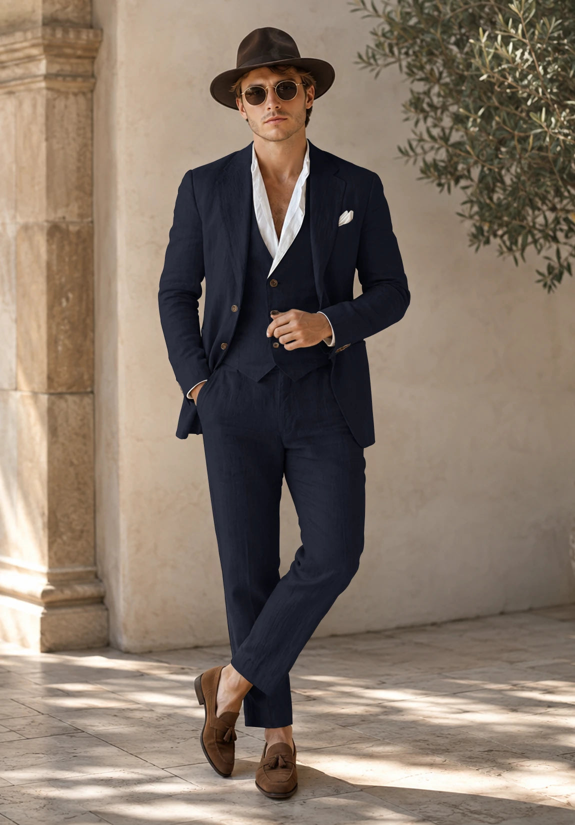 Men's navy Suit