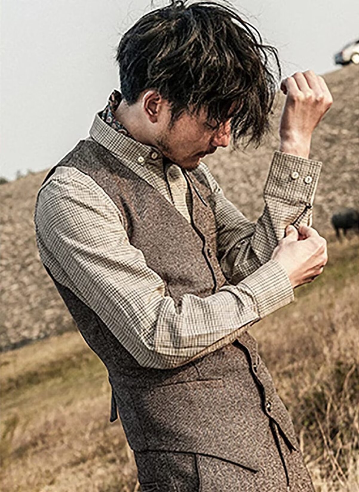 Men's khaki tweed vest 