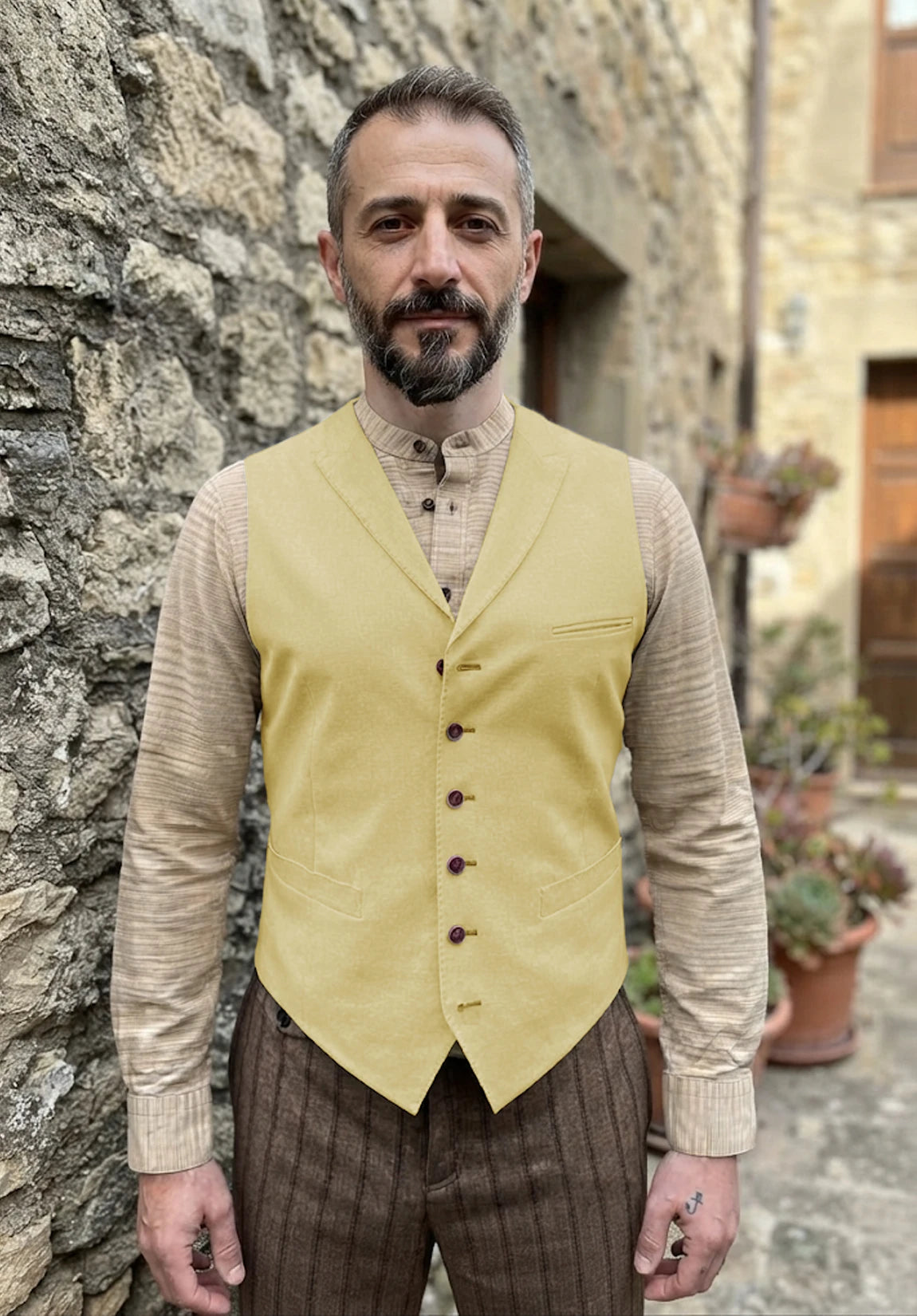 Men's yellow vest